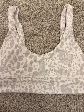 Lululemon Women's Light Gray Printed Scoop Sports Bra